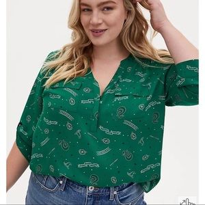 TORRID HARRY POTTER SLYTHERIN GEORGETTE  BLOUSE